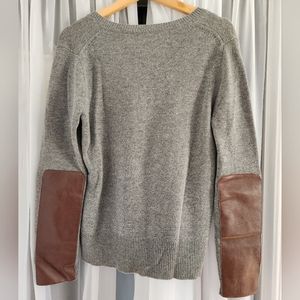 J. Crew v-neck gray pullover sweater w/brown leather elbow patches, women's S